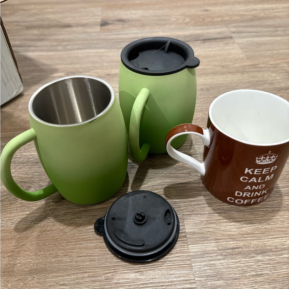 Green and Brown Coffee Mug Set